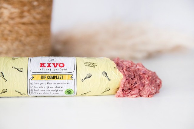 Kivo Mražené maso Kuřecí svalovina, vnitřnosti a kosti mleté 1 kg Kivo Mražené maso Kuřecí svalovina, vnitřnosti a kosti mleté 1 kg